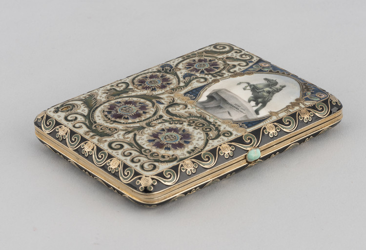 Cigarette case with miniature enamel Bronze Horseman - фото, ракурс 1