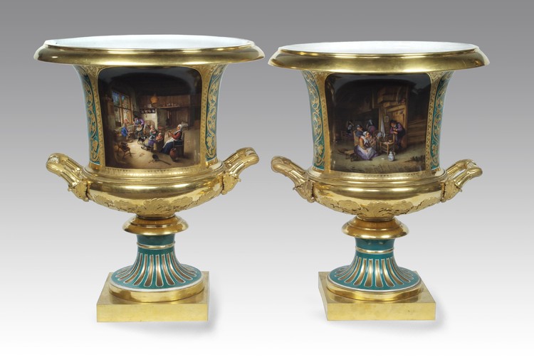 Pair of crater vases with depictions of scenes of country life, after the original paintings by Adrian van Ostade - фото, ракурс 1