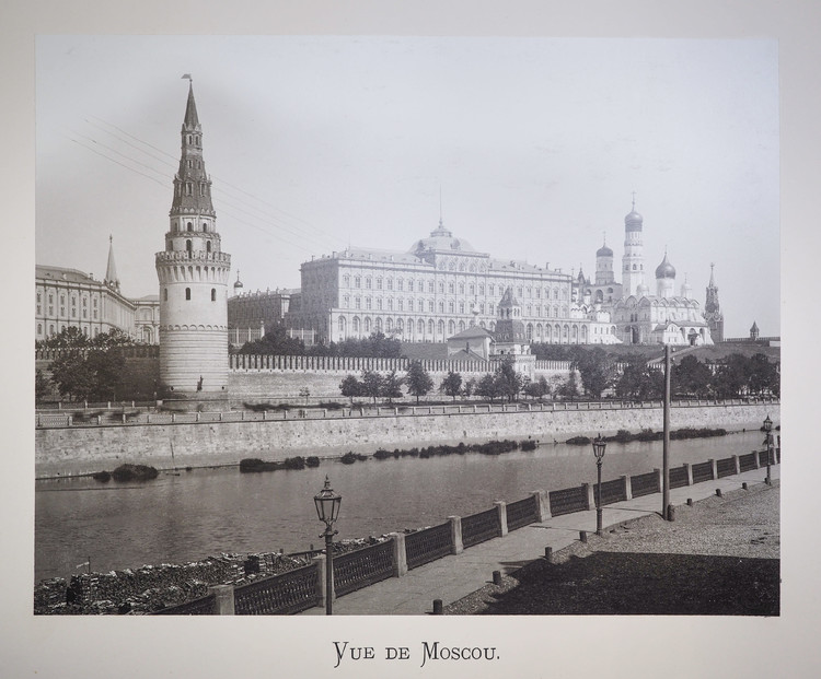 Альбом с фотографиями московских достопримечательностей - фото, ракурс 5