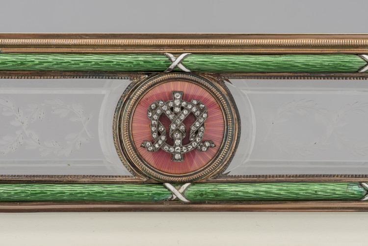 Рамка с портретом императора Николая II в форме Лейб-гвардии гусарского Его Императорского Величества полка - фото, ракурс 3